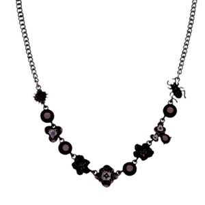 Elegant Black Floral Necklace
